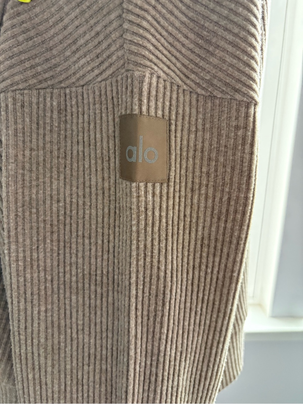 ALO Yoga Muse Cropped Hoodie in Gravel Heather - Picture 6 of 7